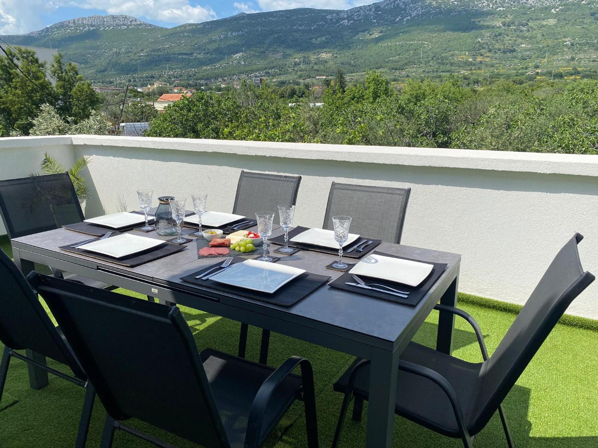 Apartment Milena Kastela Mit Whirlpool Exterior foto