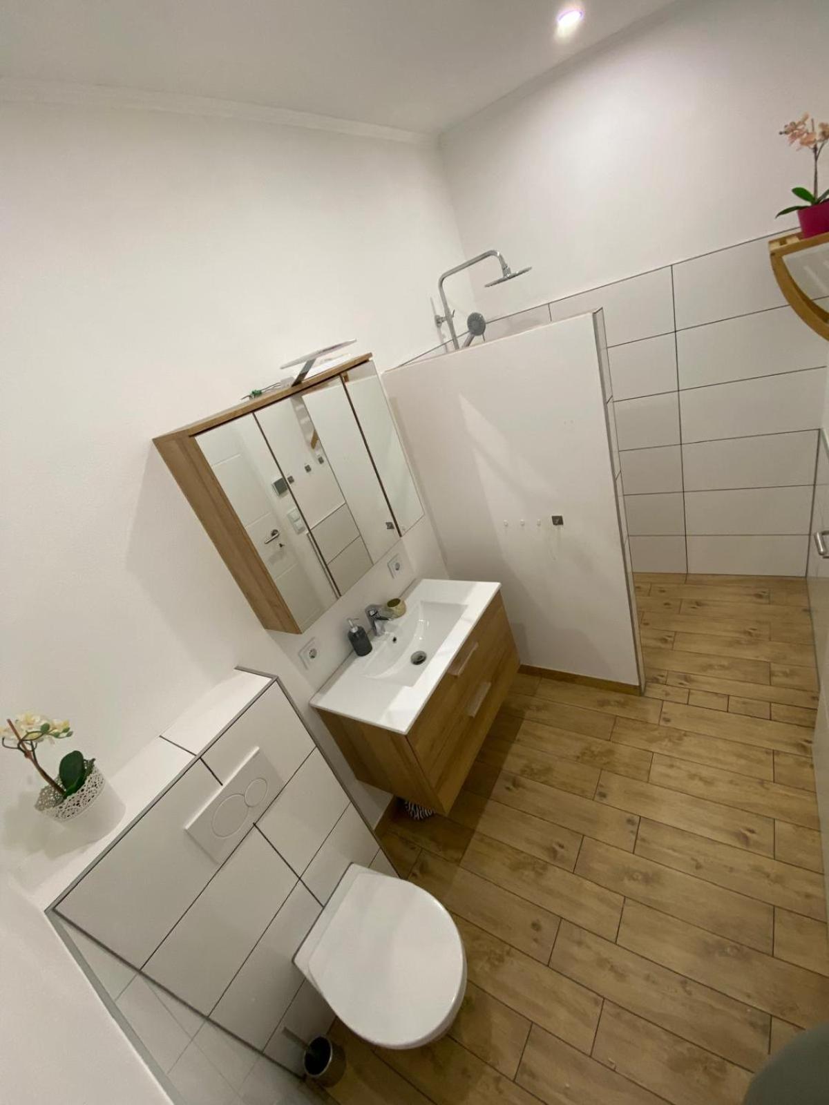 Apartment Milena Kastela Mit Whirlpool Exterior foto